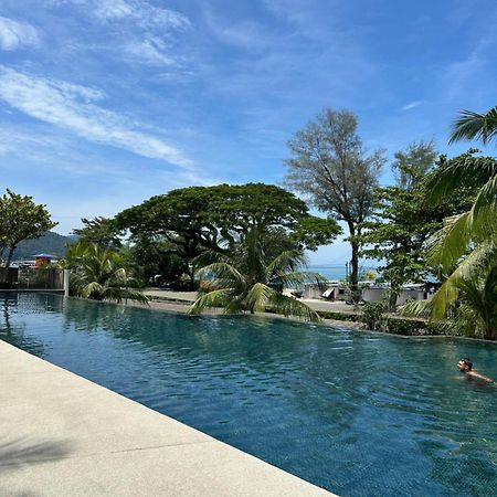 By The Sea Beachfront Designer Suites Penang - Managed By Art Of Tree Бату Феринги Екстериор снимка