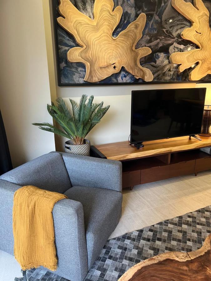 By The Sea Beachfront Designer Suites Penang - Managed By Art Of Tree Бату Феринги Екстериор снимка