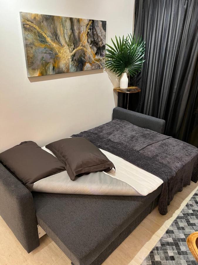 By The Sea Beachfront Designer Suites Penang - Managed By Art Of Tree Бату Феринги Екстериор снимка